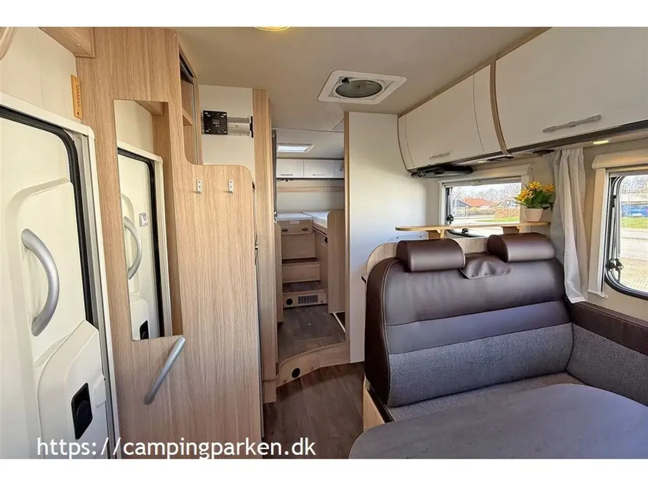 Billede 7 - 2019 - SunLight Veludstyret og velholdt Sunlight I68 Active m. automatgear og 150hk