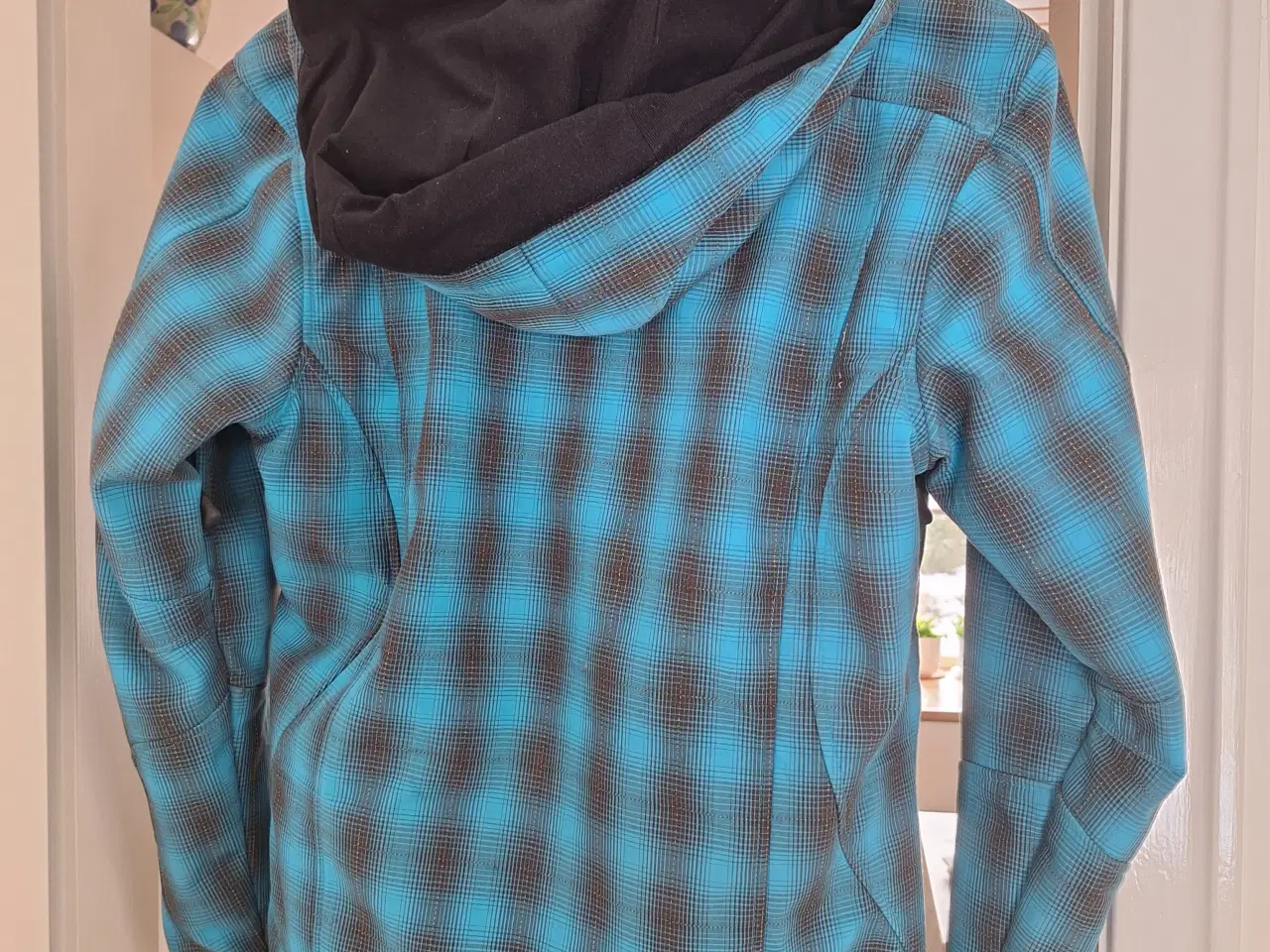 Billede 2 - Sporty jakke. Str. L