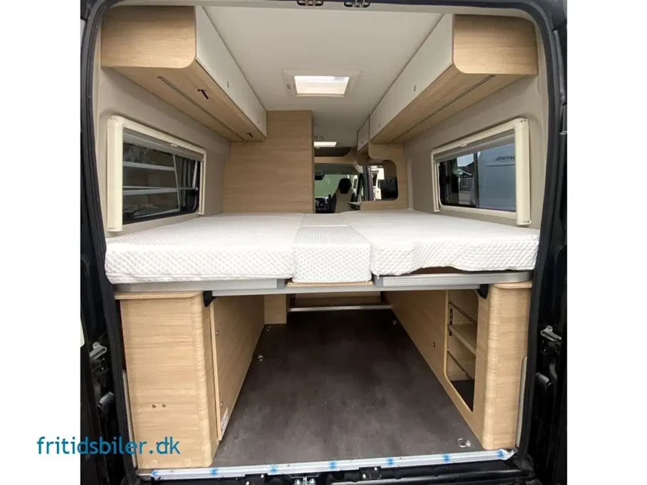 Billede 8 - 2024 - RoadCar R 640   Roadcar 640 165 Hk Den store rummelige camper med langsgående senge