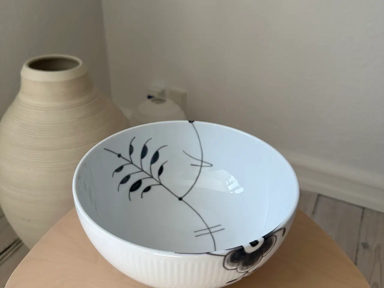 Billede 2 - Royal Copenhagen Sort Mega Riflet Skål Ø 21 cm - P