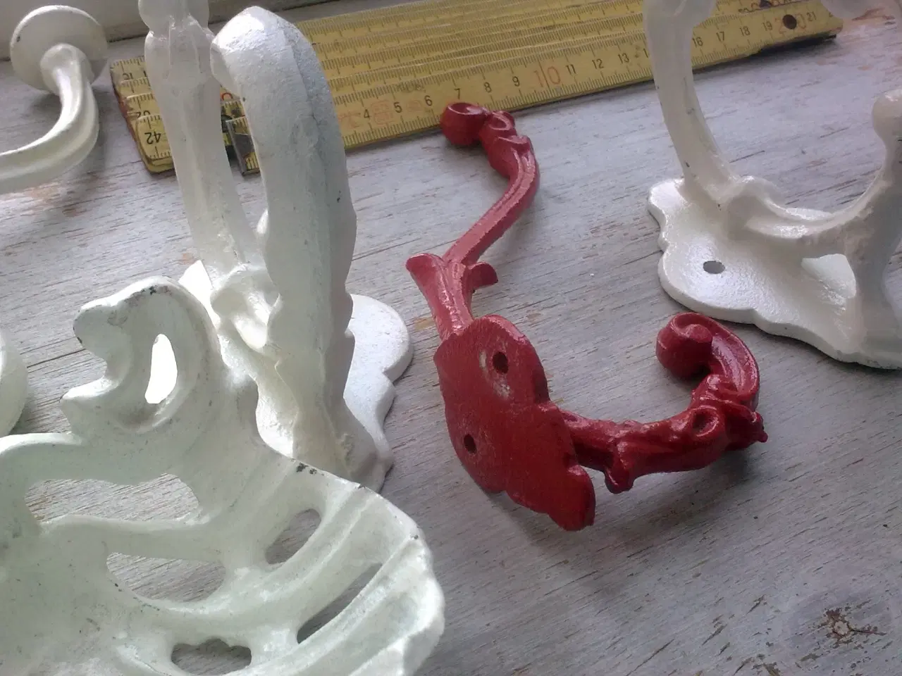 Billede 6 - Smedejern støbte knager