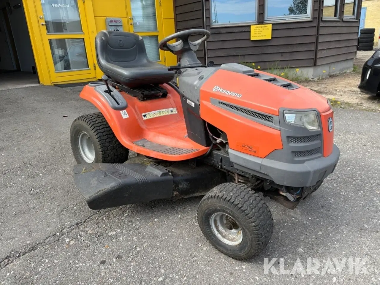 Billede 3 - Græsslåmaskine Husqvarna LT152