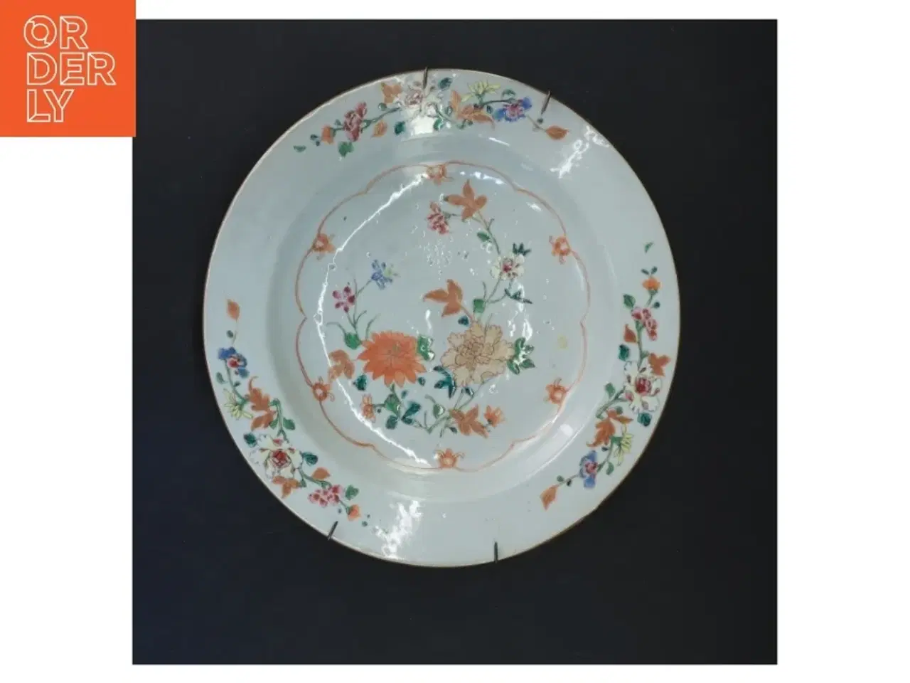 Billede 1 - Antik kinesisk tallerken med blomstermotiv (str. Ø 23 cm)