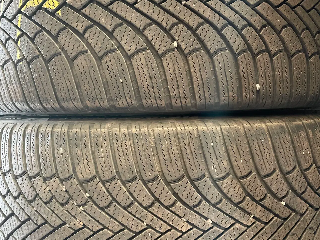 Billede 2 - Vinterdæk 255/40 x 20