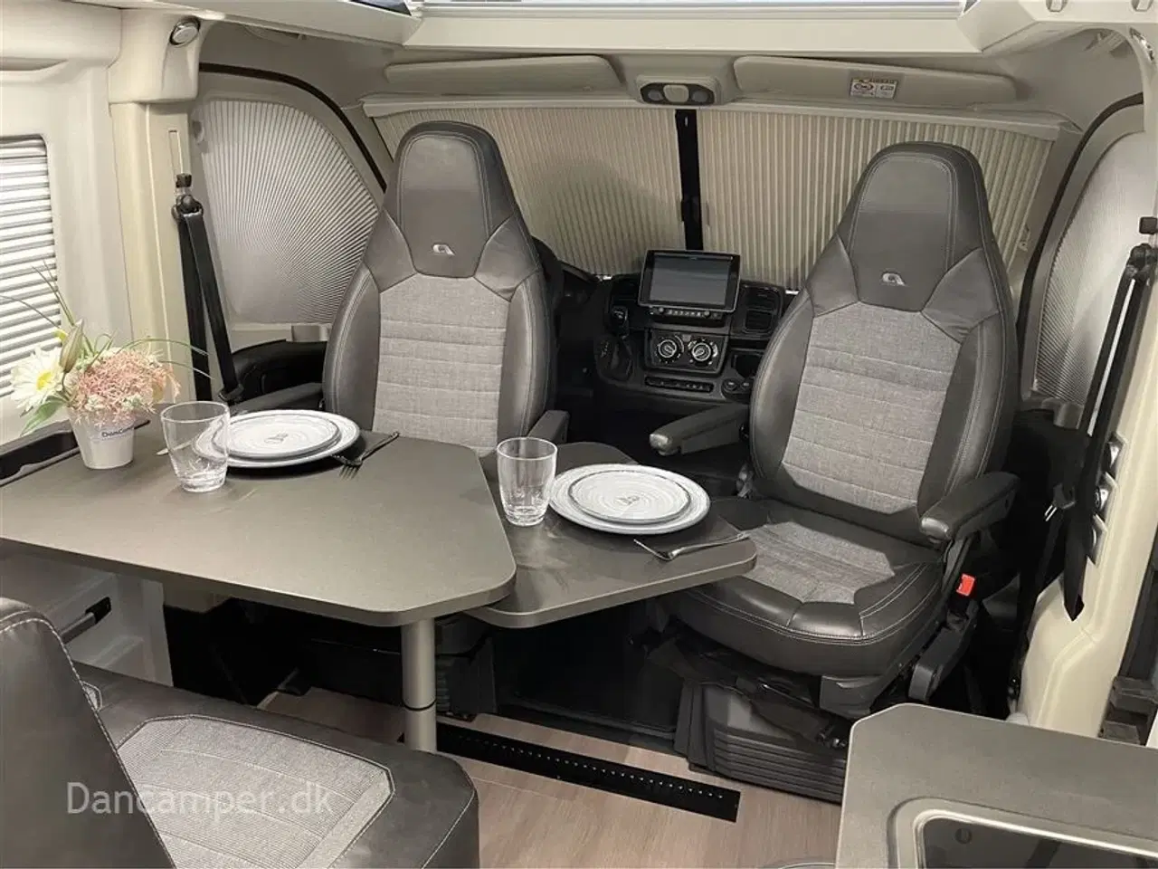 Billede 11 - 2023 - Adria Twin Supreme 640 SLB   Flot Adria Van med masser af ekstraudstyr. Solcelle, Inverter, Lithiumbatteri, Automatgear m.m.