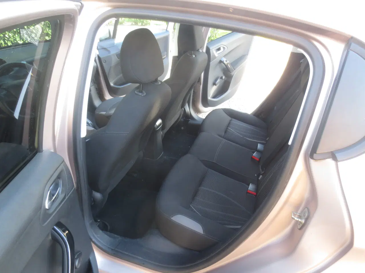 Billede 16 - Flot Peugeot 208 1.4 HDi År 12.