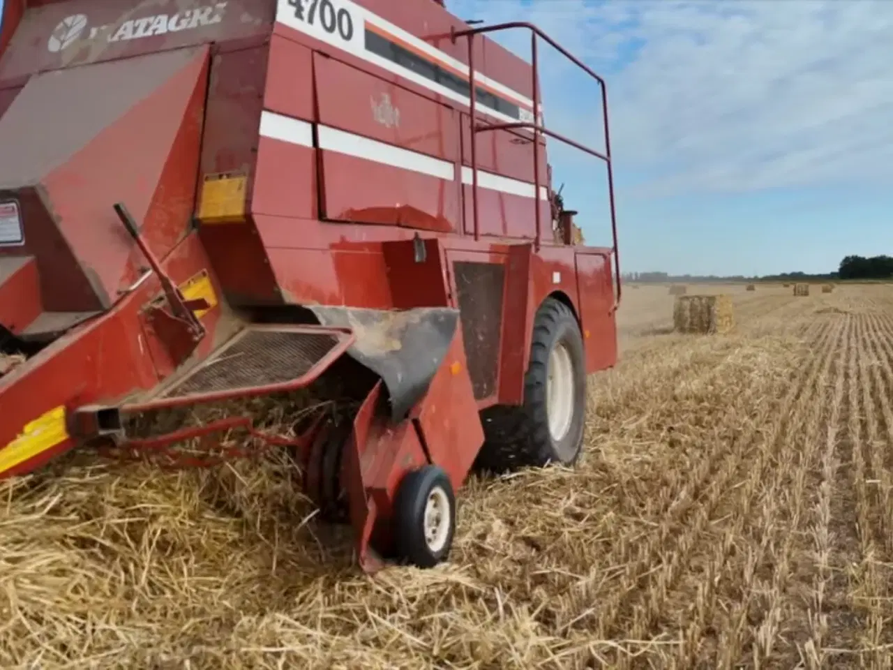 Billede 1 - Presser hesston 4700