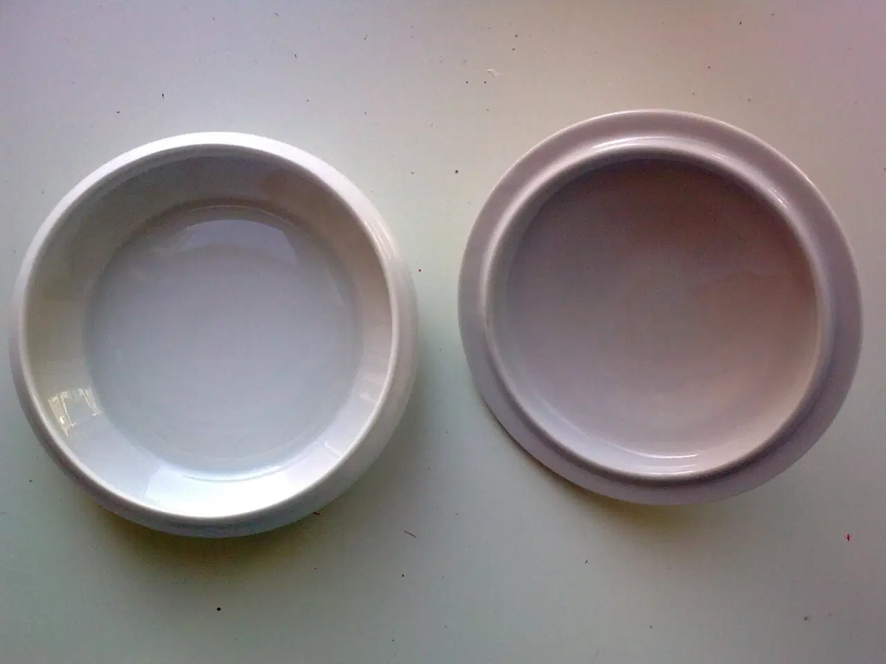 Billede 3 - Uh D' koldt baby og blomst i hvid porcelæn SAMLET