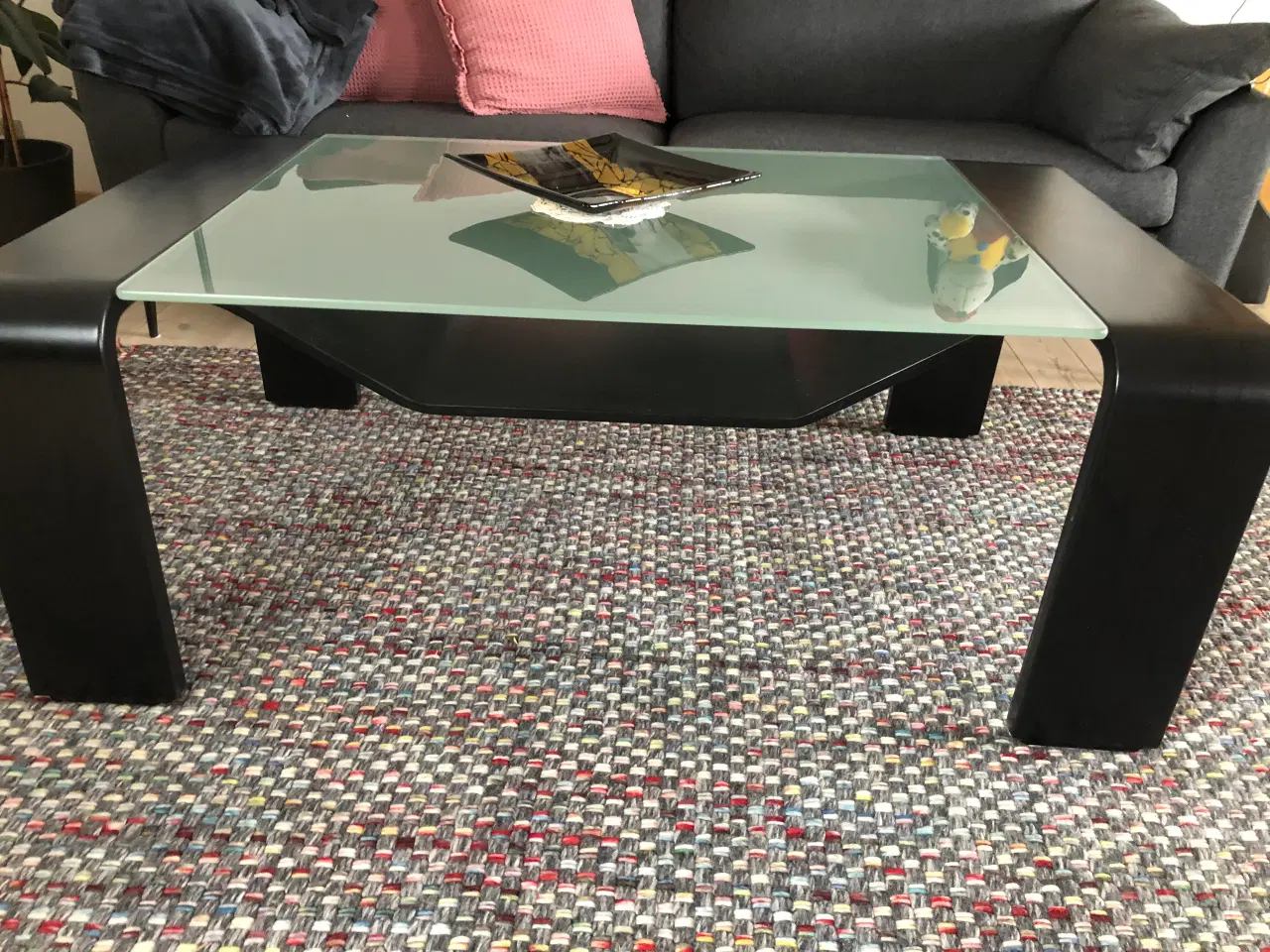 Billede 1 - Stressles sofabord med glasplade og under hylde