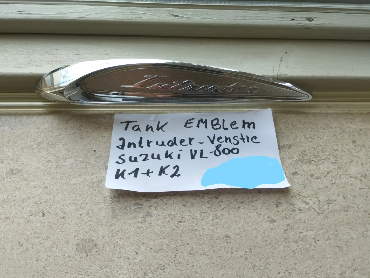 Billede 1 - Tank emblem til Suzuki Intruder- venstre side (%)