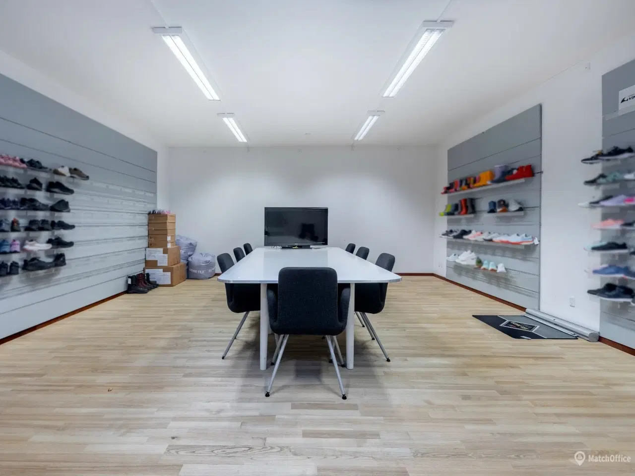 Billede 5 - Indbydende og lyst kontor/showroom med mindre lager.