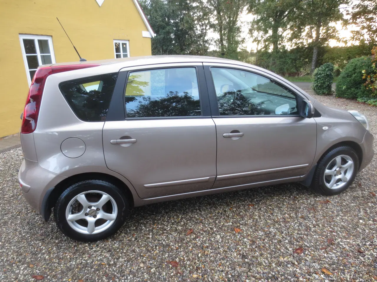 Billede 5 - Nissan Note 1.4 i År 2009. Nysynet. 