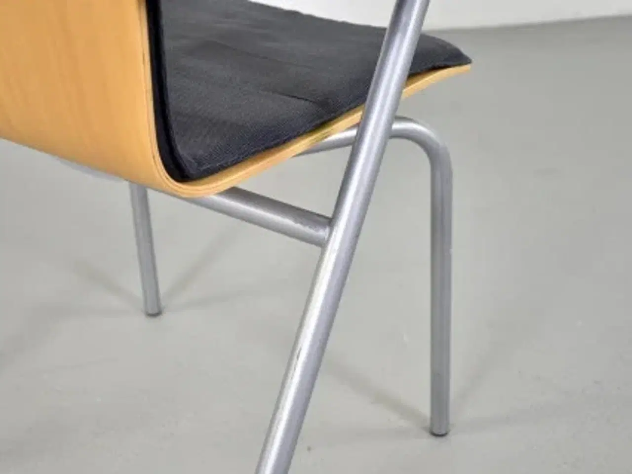 Billede 8 - Four design g2 konferencestol i grå med armlæn i bøg