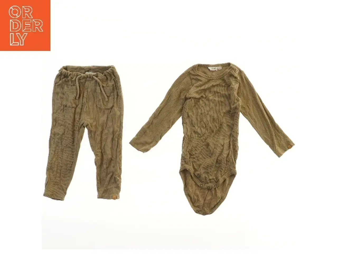 Billede 1 - Sæt med bodystocking og bukser til børn fra Lil atelier (str. 86)