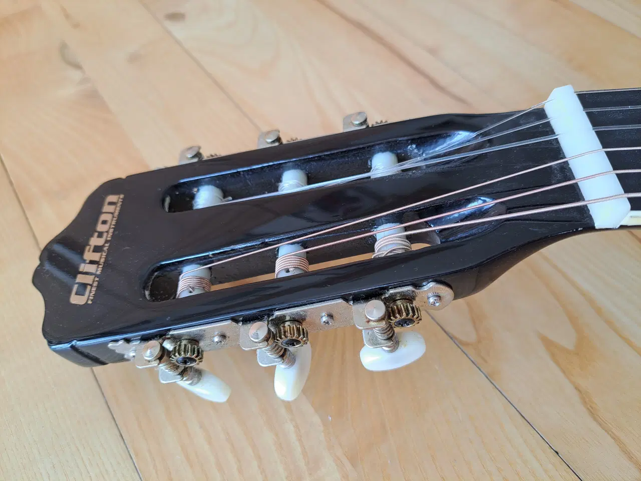 Billede 4 - Ny Guitar, Ikke brugt
