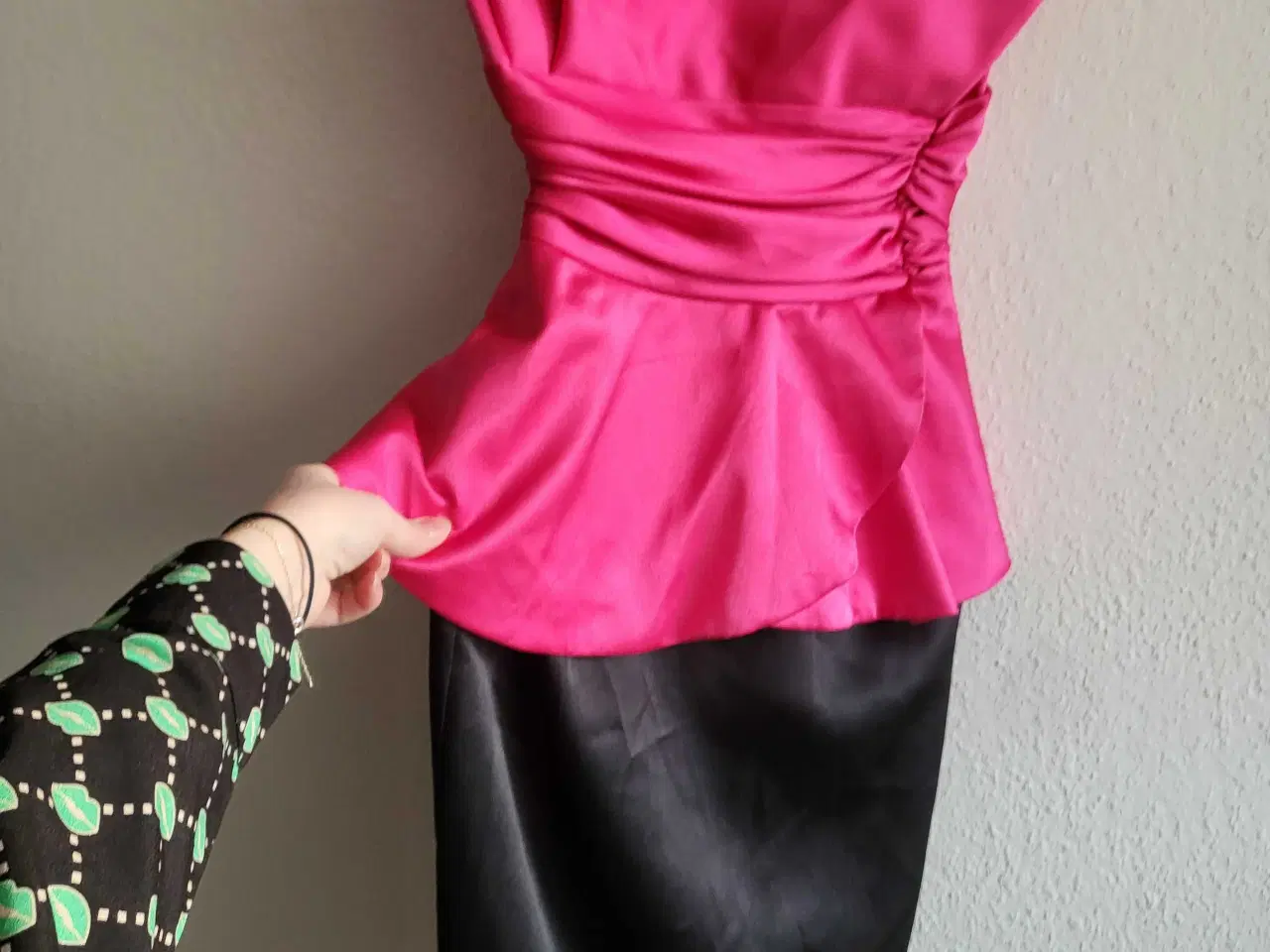 Billede 2 - 80er kjole