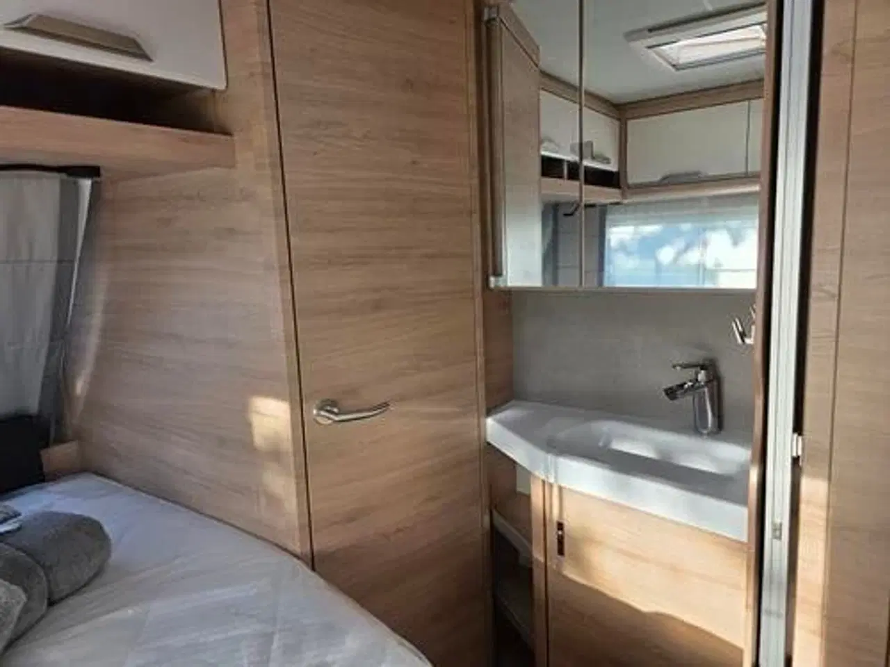 Billede 11 - Knaus Südwind 60 Years 500 FU - EFTERÅRSTILBUD  Mover Kr: 1.- Spar 18.698