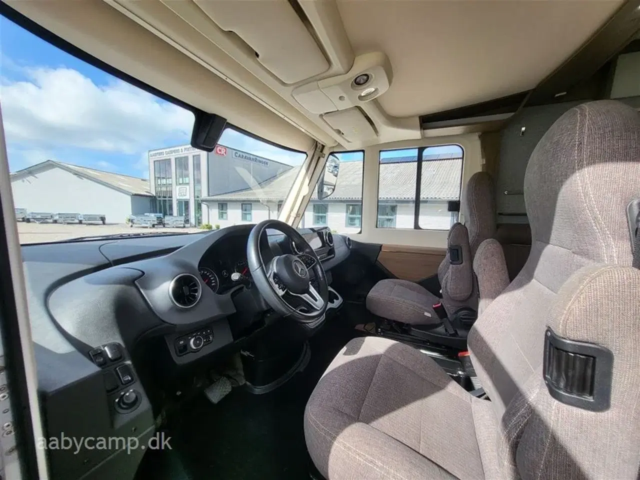 Billede 6 - 2020 - Hymer Masterline BML I780   Luksus på Mercedes Chassic. Solceller. Automatgear. To batterier. Inverter. vandbåret gulvarme.