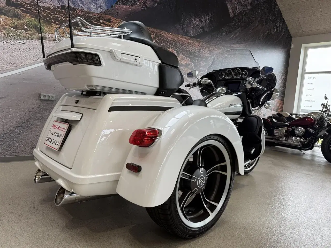 Billede 2 - Harley-Davidson FLHTCUTGSE Tri Glide Ultra CVO 117" Trike