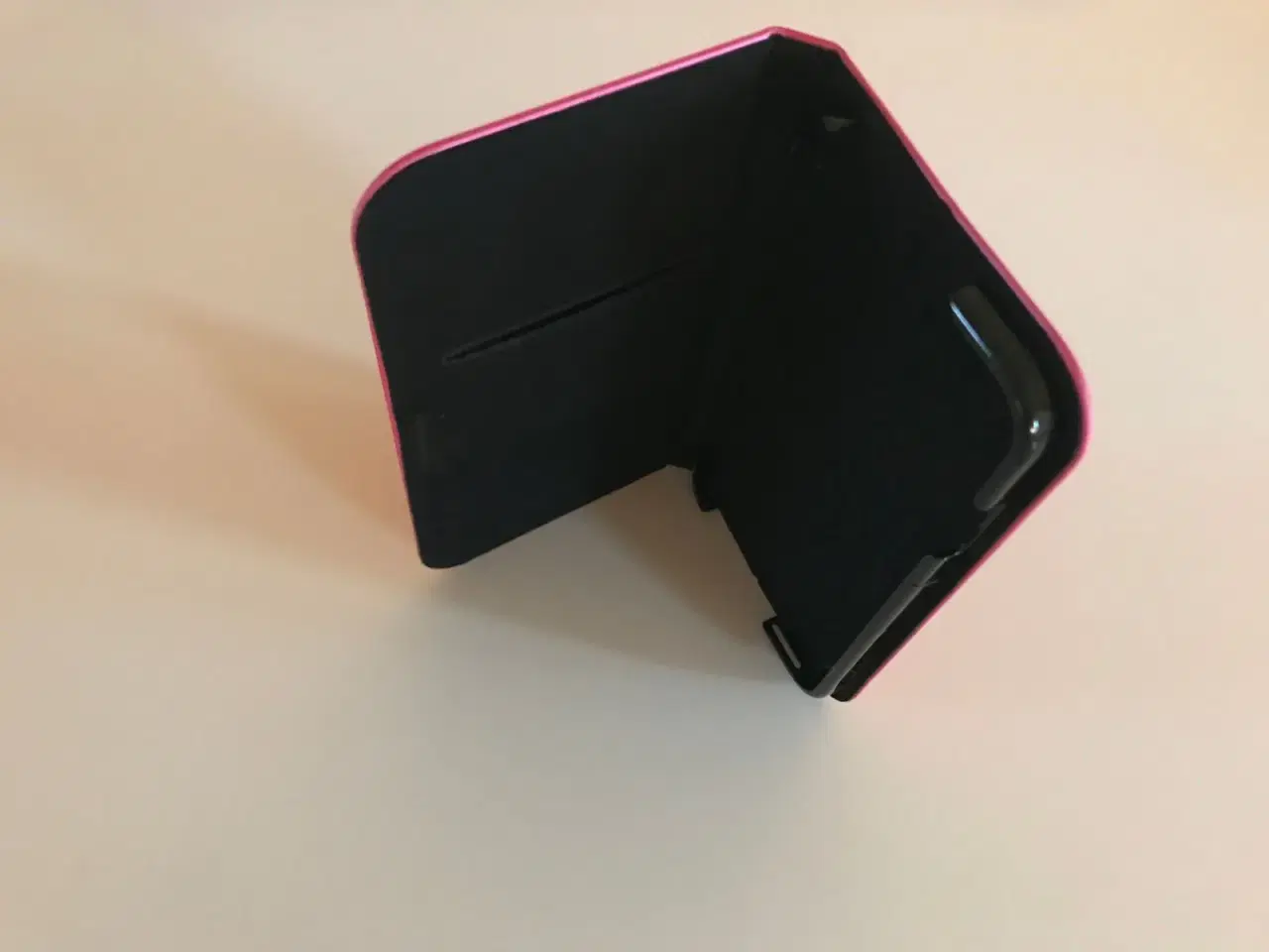 Billede 3 - Iphone 6 cover med magnet luk