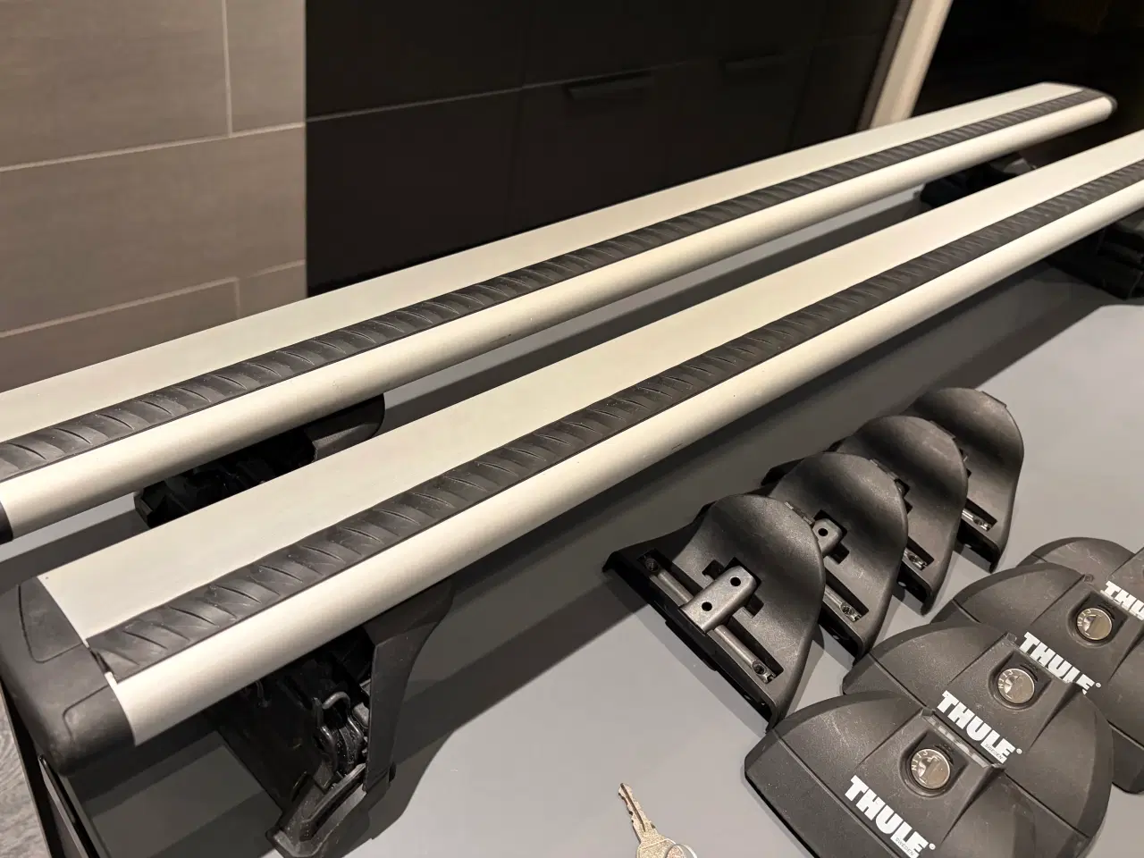 Billede 1 - Thule Wingbar tagbøjler med monteringskit