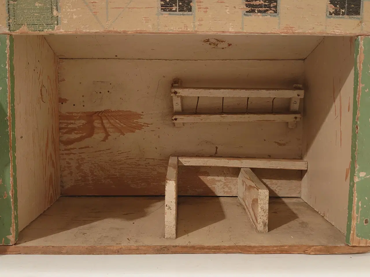 Billede 3 - Fængselslegetøj: 3 stk trædyr og stald fra ca.1933