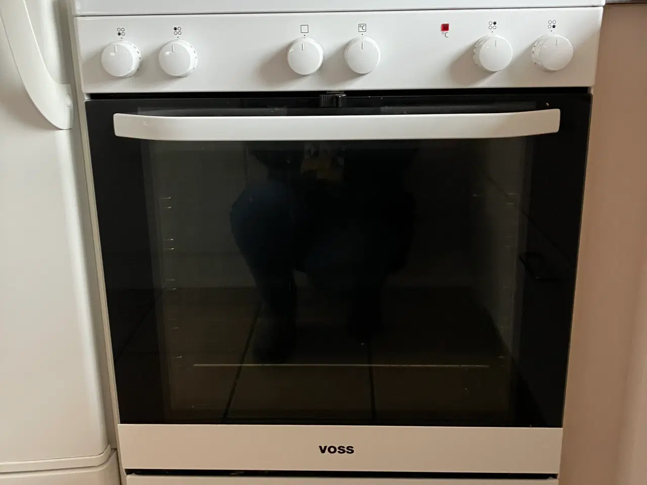 Billede 2 - Voss Elkomfur med glaskeramiske kogeplader