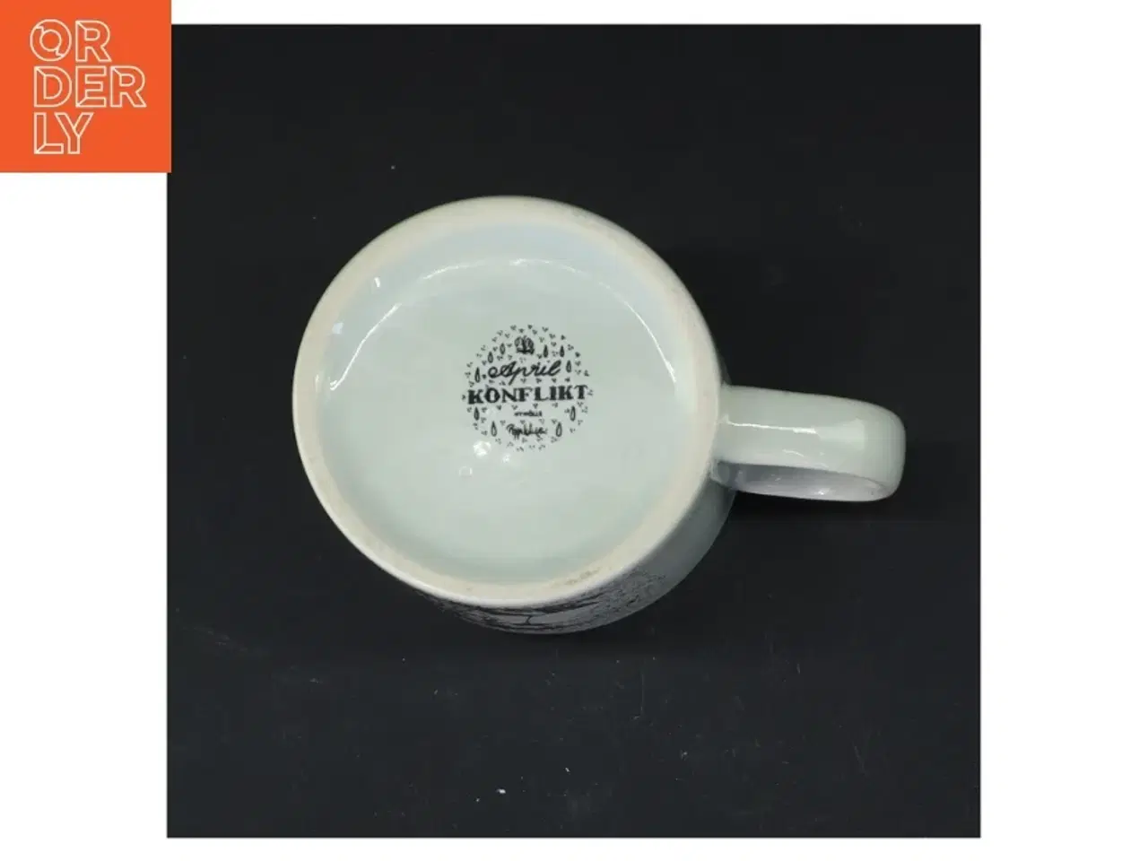 Billede 3 - Bjørn Wiinblad krus (str. Ø. 8 cm. længde. 9 cm) (str. Ø. 8 cm. længde. 9 cm)