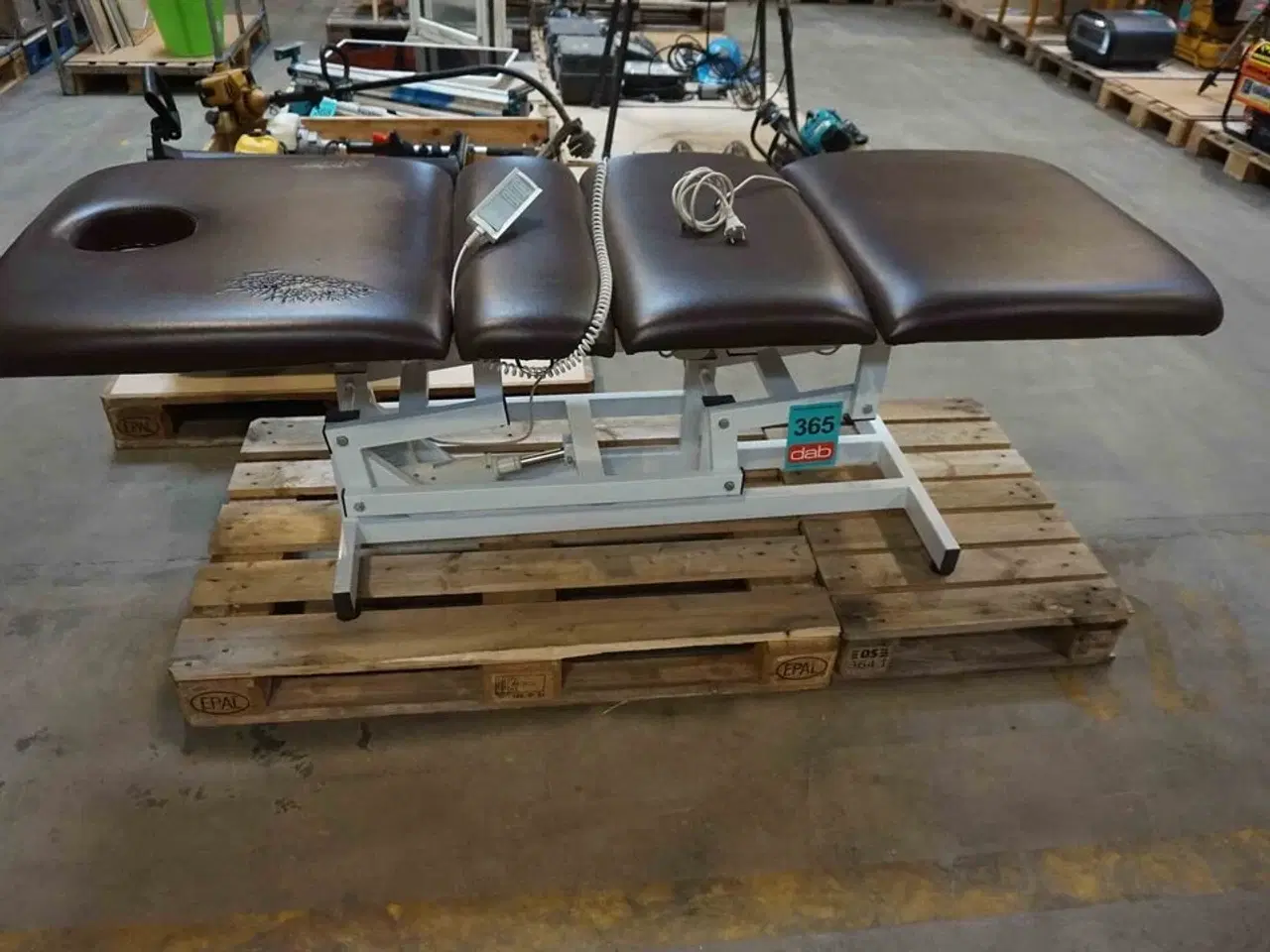 Billede 1 - Massagebriks med el-styring (MOMSFRI)