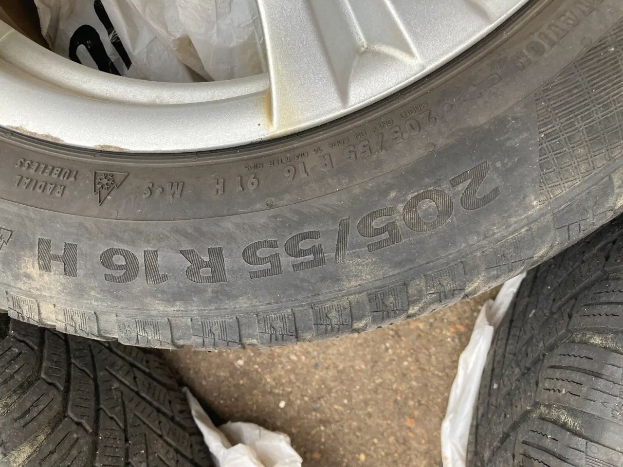 Billede 2 - 4 stk alufælge med vinterdæk