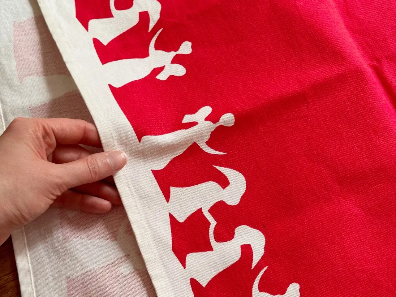 Billede 4 - Sødahl bordløber, rødt print, 140 x 44,5 cm