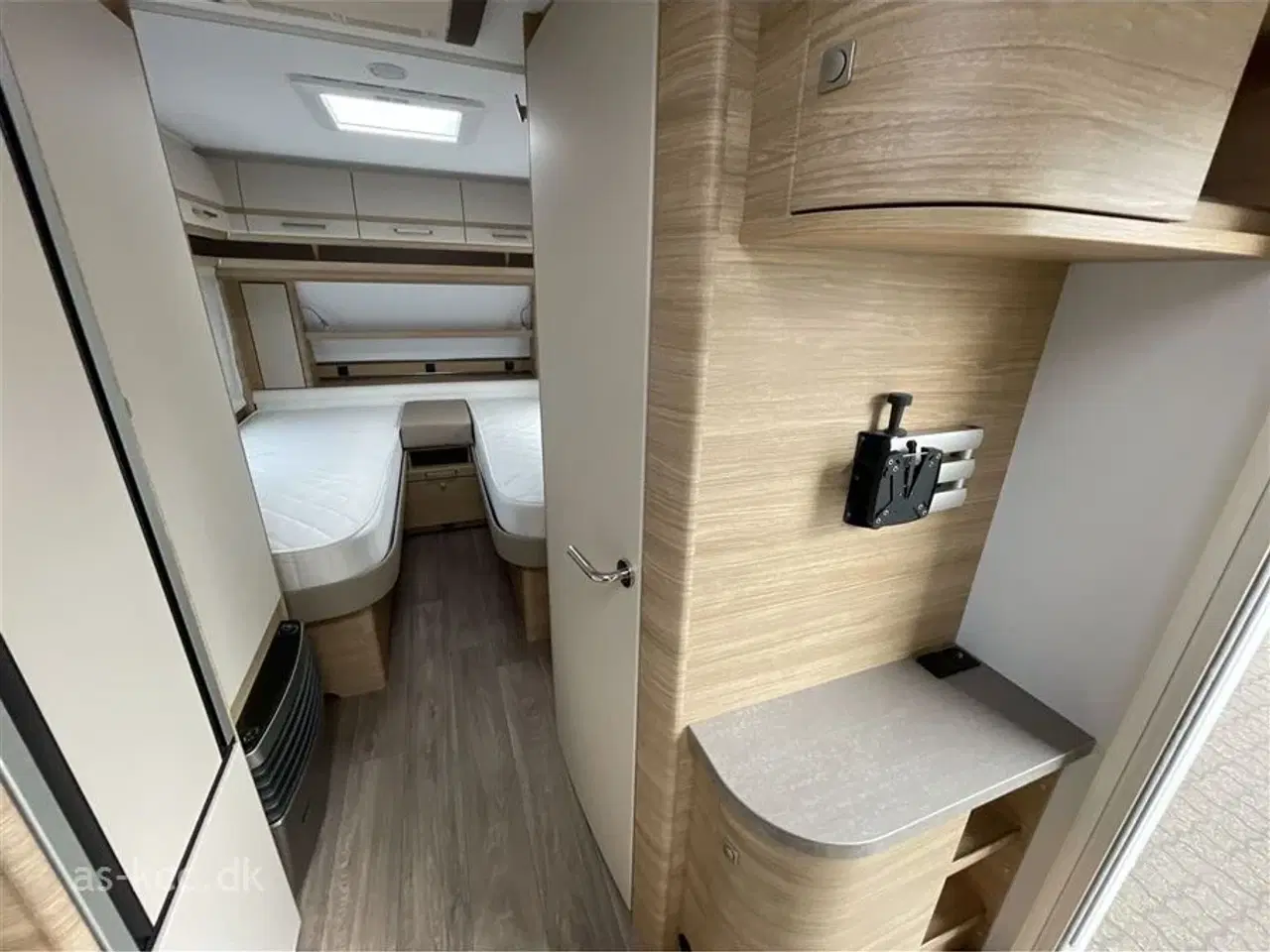 Billede 10 - 2024 - Fendt Bianco Selection 515 SG Fendt Bianco Selection årg. 2024 5 sovepladser, 5 siddepladser, Mover, XT, Thule markise 6300, Truma klimaanlæg, Cykelstativ, Kombistik, Gasudtag.