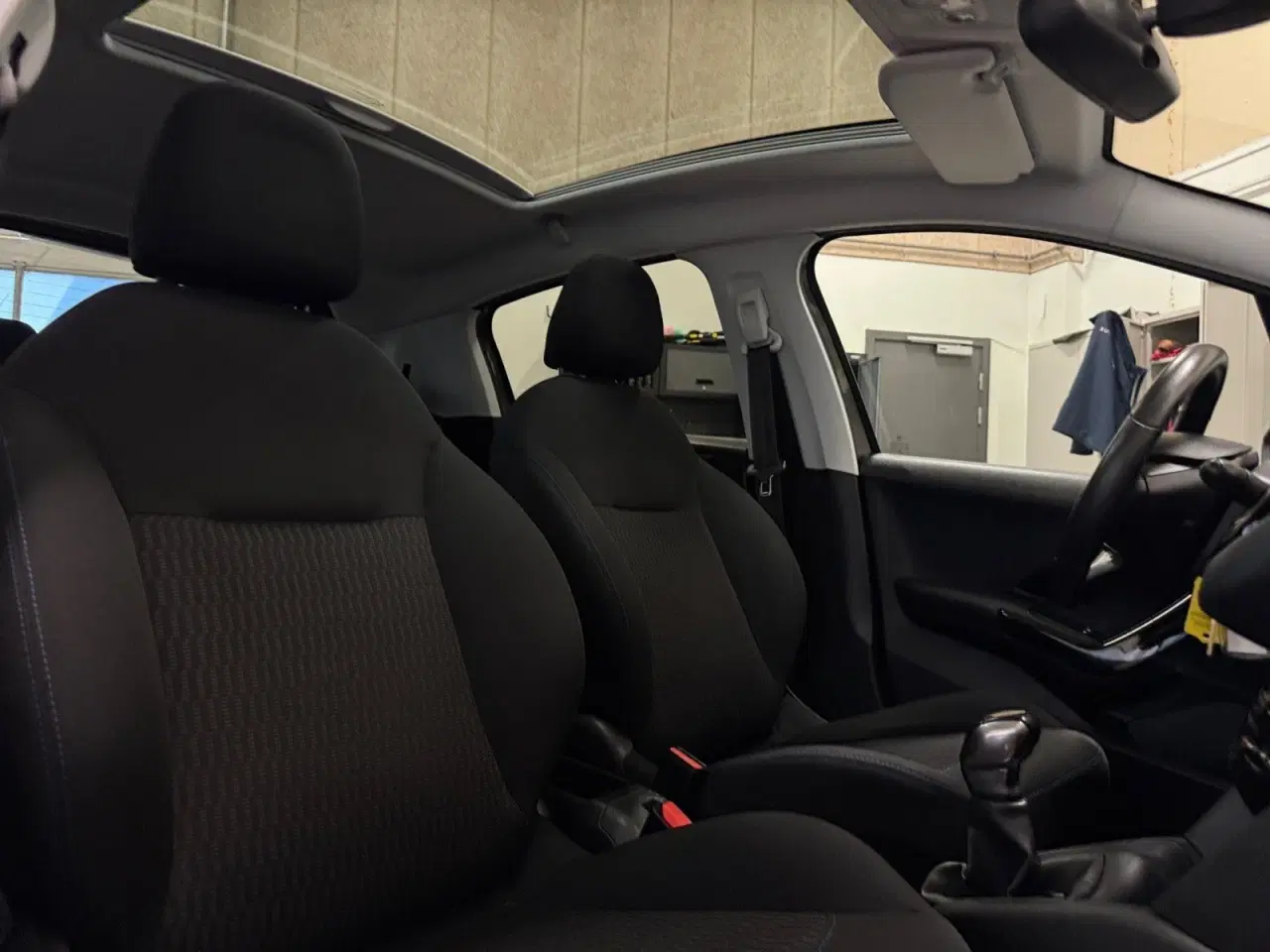 Billede 17 - Peugeot 208 1,2 VTi 82 Signature Sky