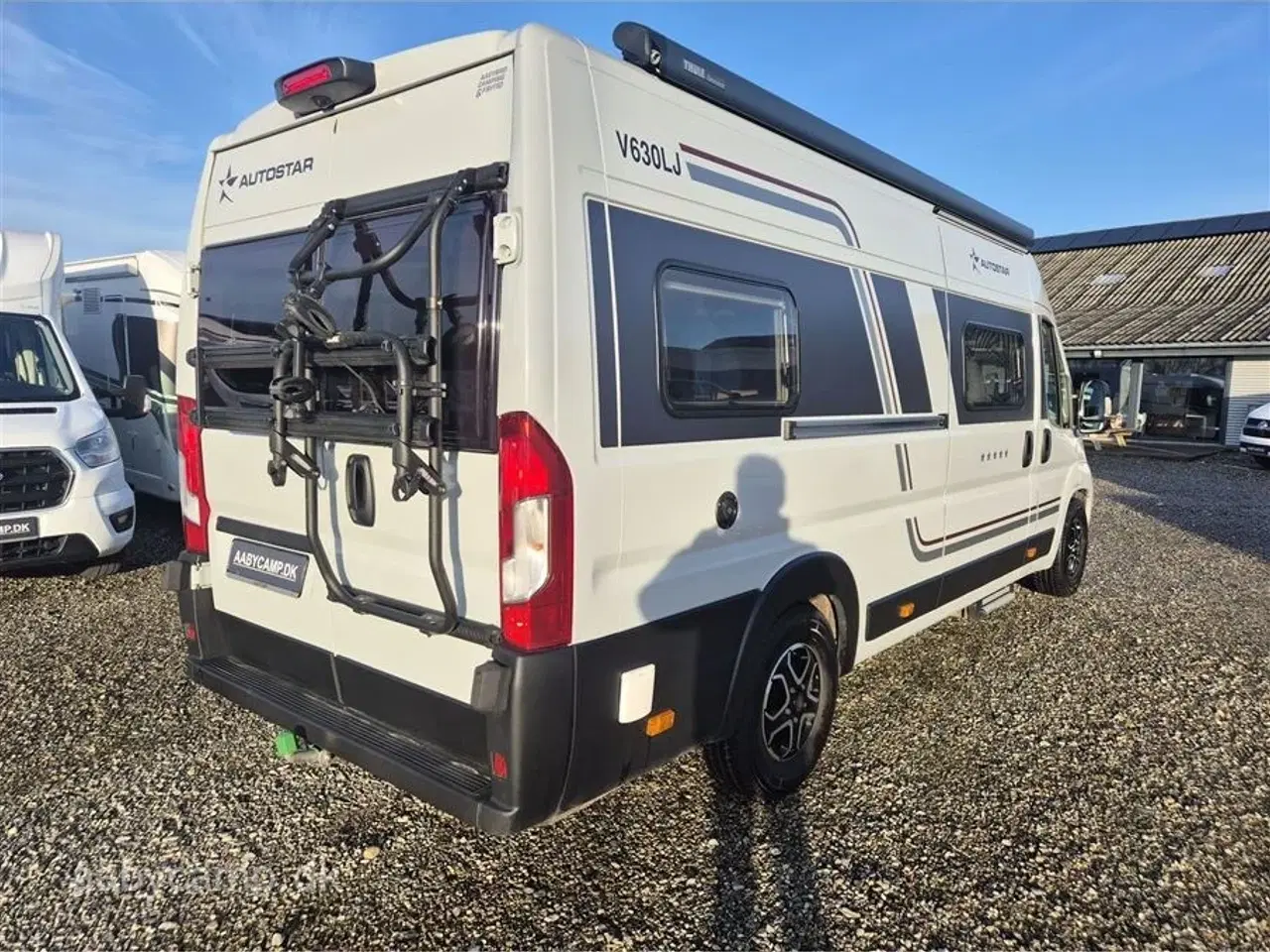 Billede 2 - 2024 - Autostar van V630LI Design Edition   Automatgear. markise. solceller. 200 Ah lithium batteri. 2000w inverter. maxxfan. Fyldegas. anhængertræk. undervognsbehandlet. Gasudtag. cykelstativ.