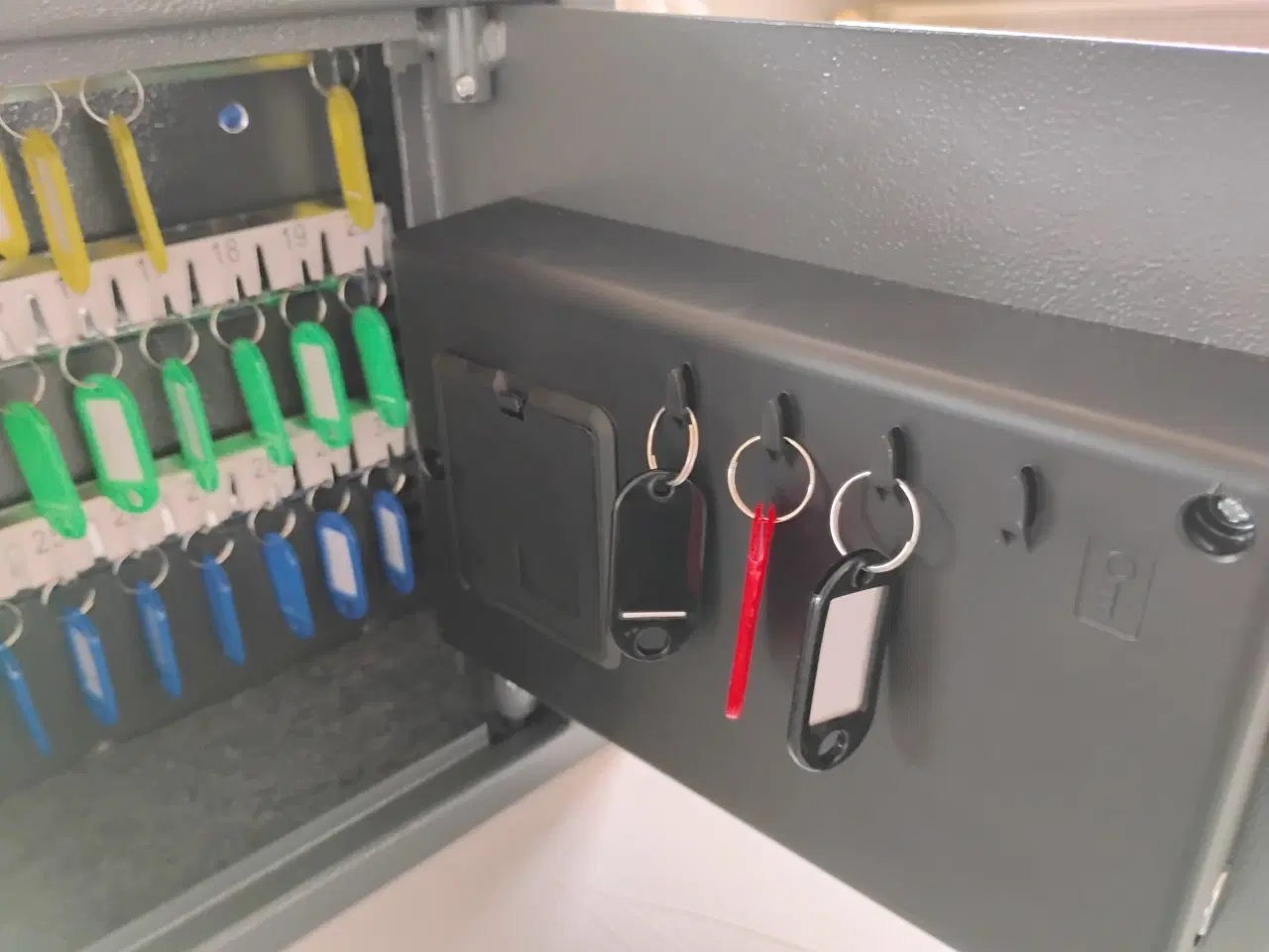Billede 3 - Safe Elektronisk Nøgleskab Grå Metal