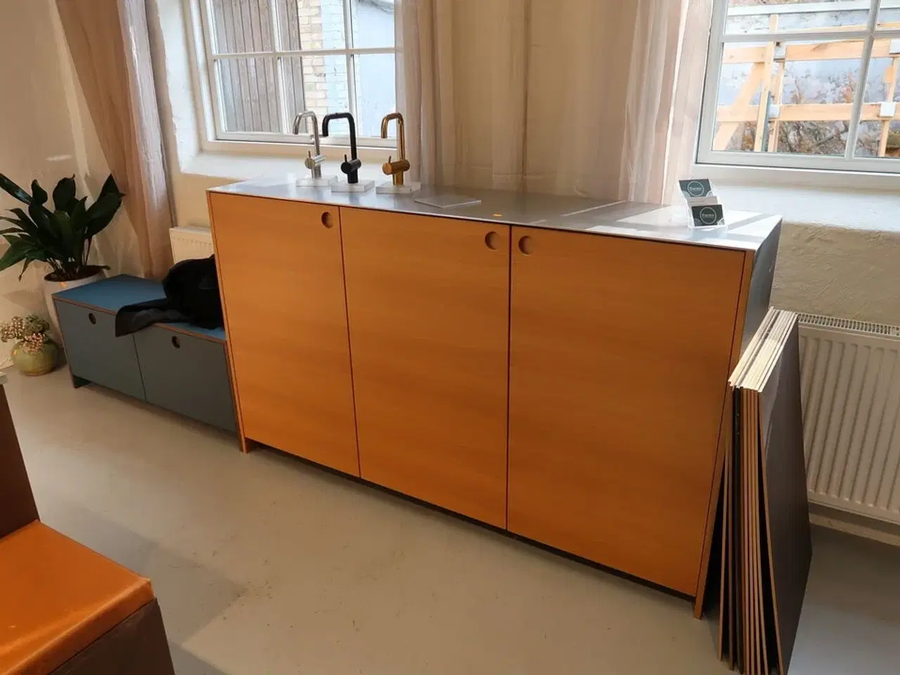 Billede 1 - Køkkenelement i stål/ egetræ FORM PLUS+