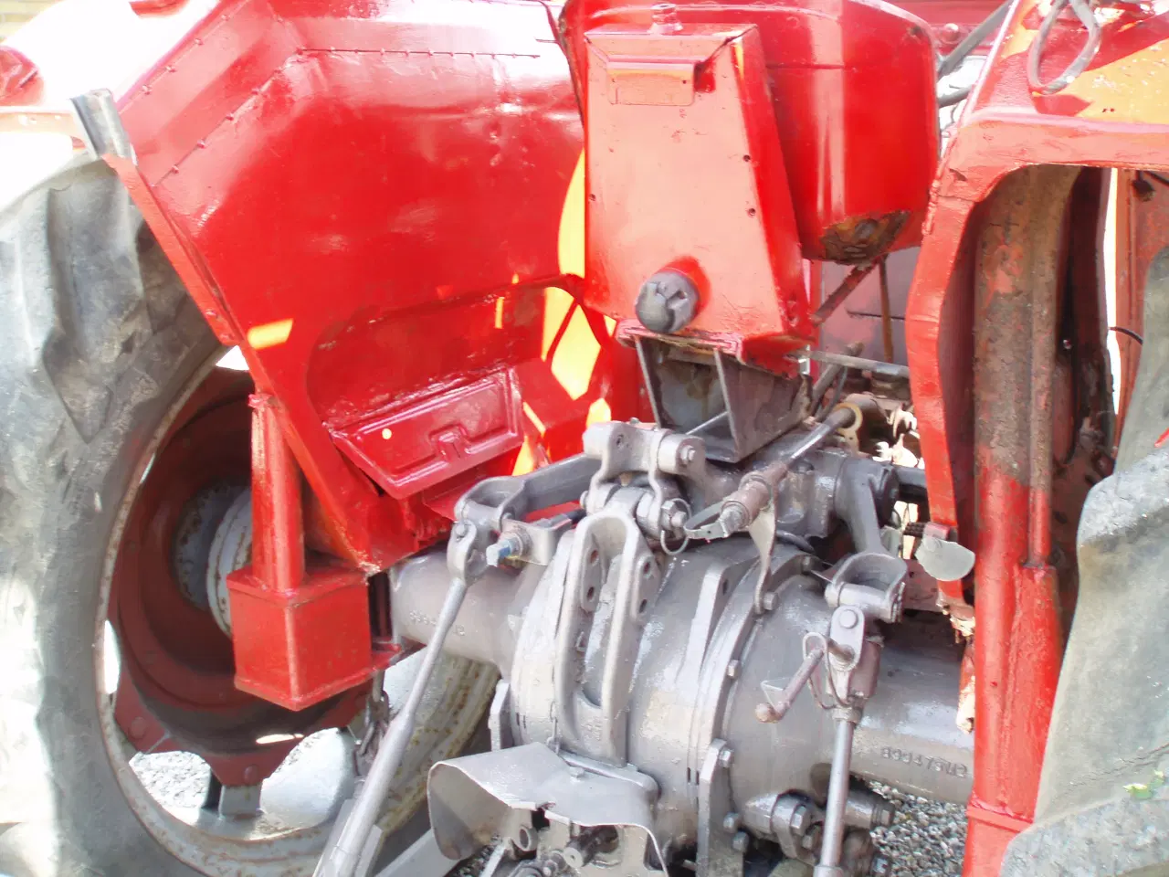 Billede 9 - Massey Ferguson 165 år 1976, 8 gear m lavt timetal