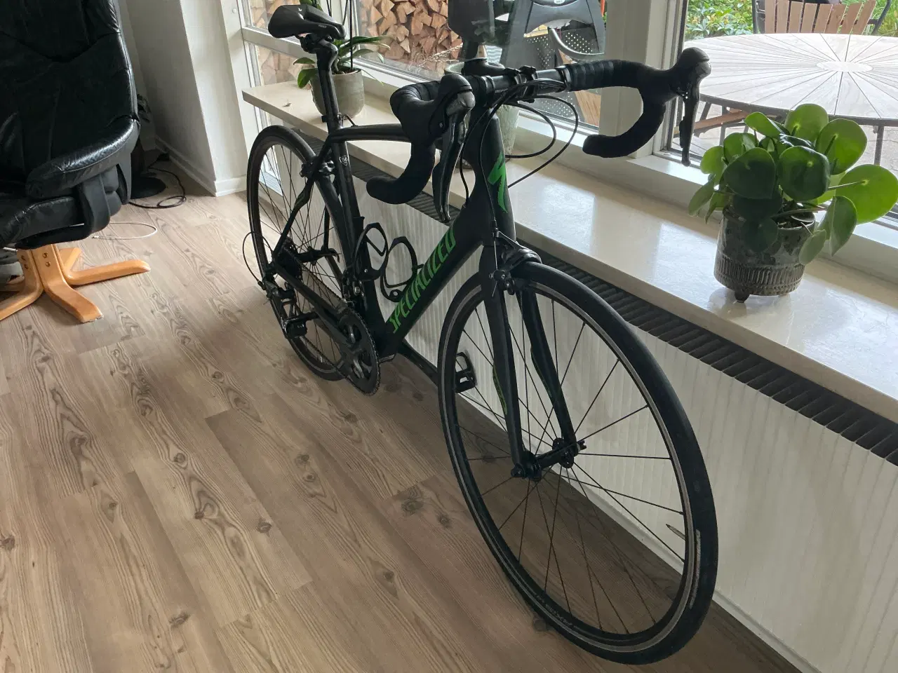 Billede 2 - Racercykel Herre 56cm SPECIALIZED