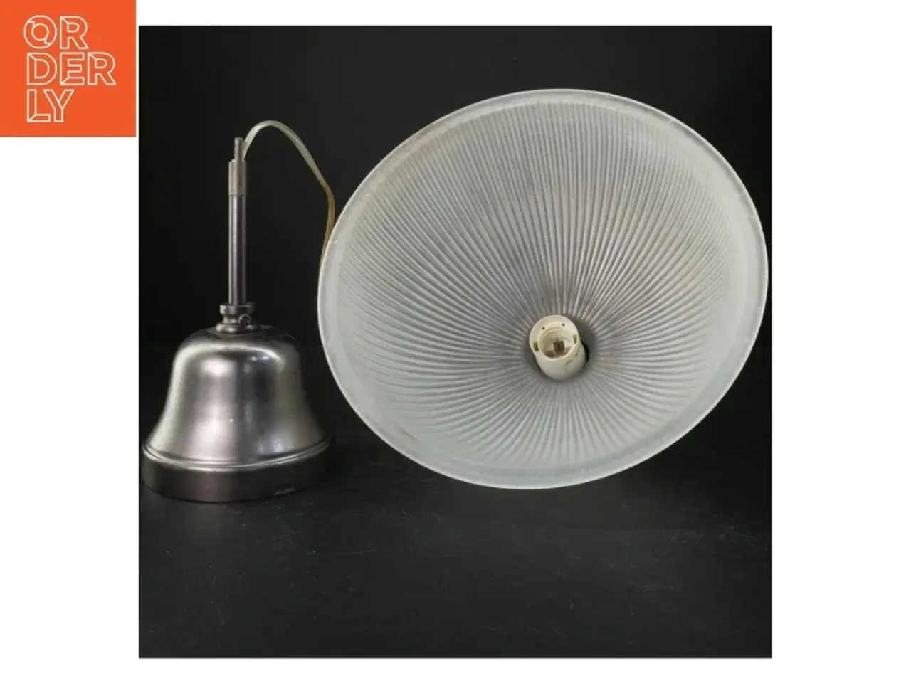 Billede 2 - Loftlampe med glas og metal (str. 30 cm)