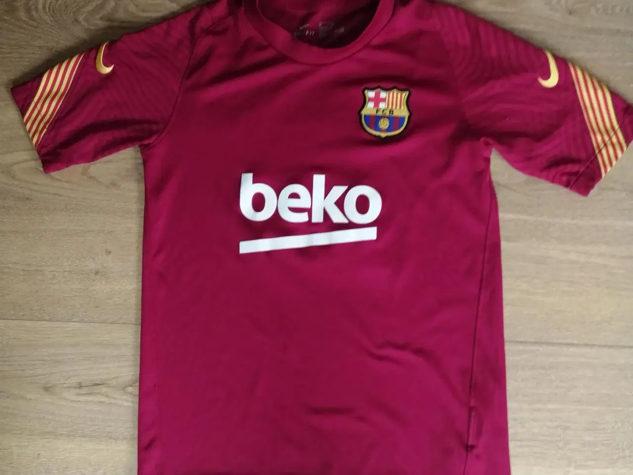 Billede 2 - FC BARCALONA 2021-22, STR. 10-12 ÅR, FLOT STAND