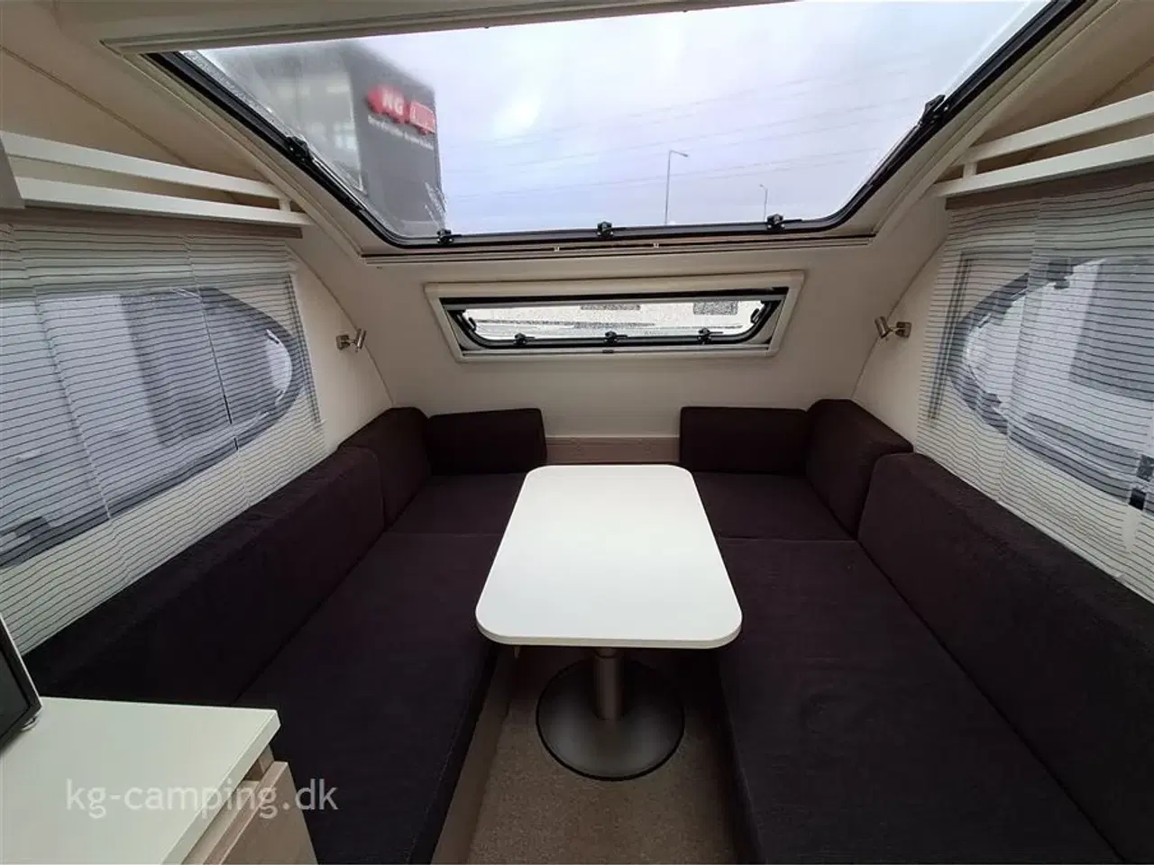 Billede 5 - 2014 - Adria Action 361 LH Kompakt og stilfuld campingvogn med lav totalvægt.