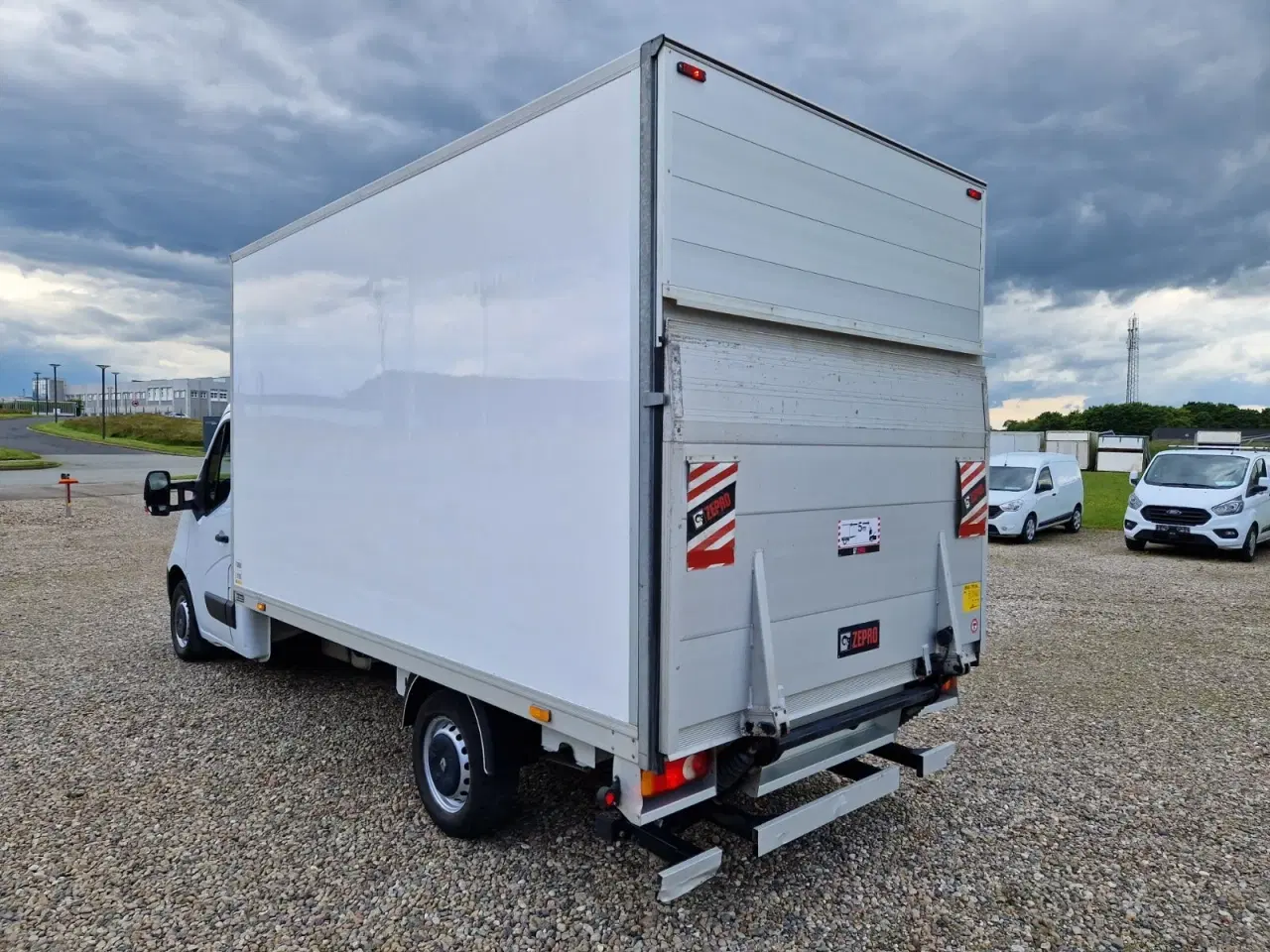 Billede 2 - Nissan NV400 2,3 dCi 165 W2L3 Chassis RWD