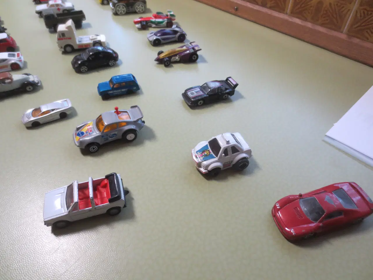 Billede 2 - 33 stk Forskellige Modelbiler i Siku Matchbox og a