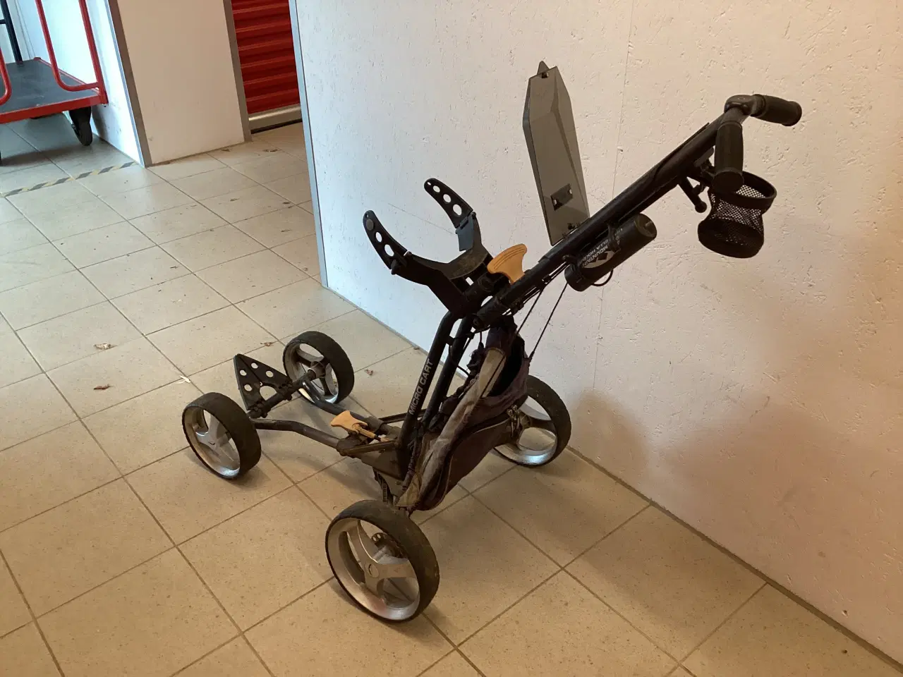 Billede 1 - Golfvogn 4 hjuls SUN MUNTAIN  m/ transport taske.