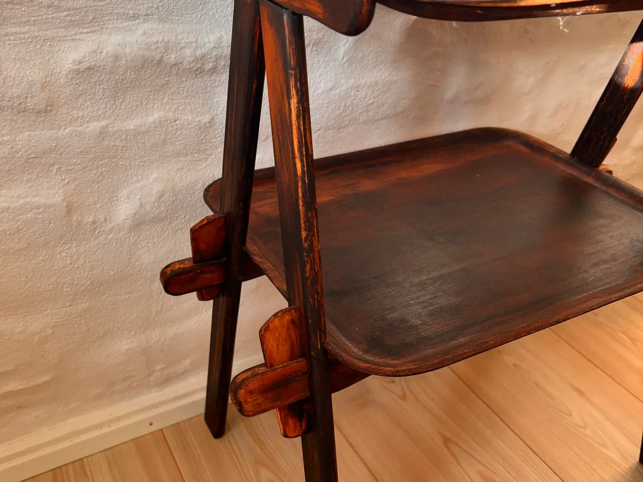 Billede 5 - Vintage bakkebord i træ – charmerende og unikt