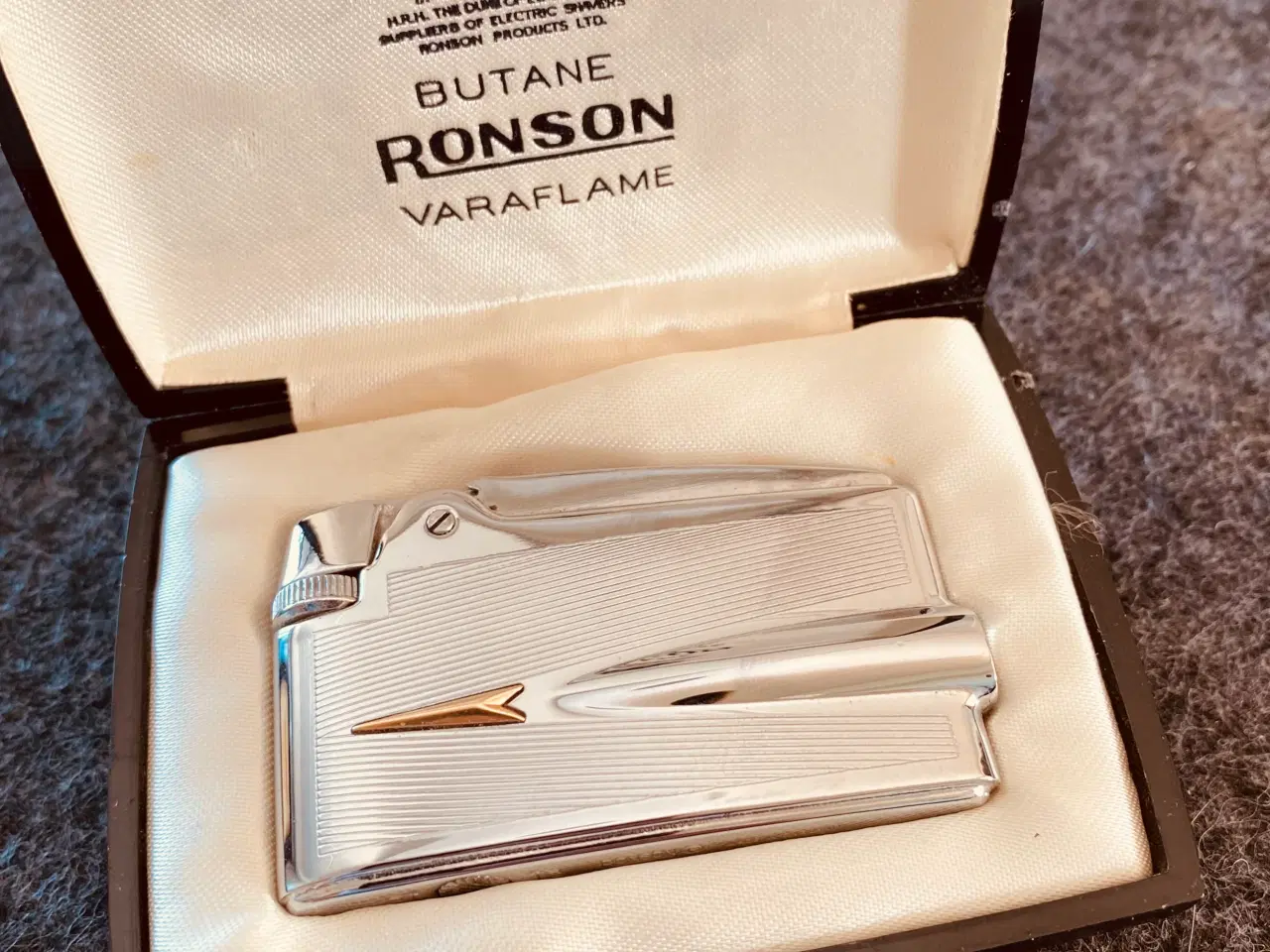 Billede 3 - 2 x Ronson Varaflame Lighter + 1 Hadson Electra