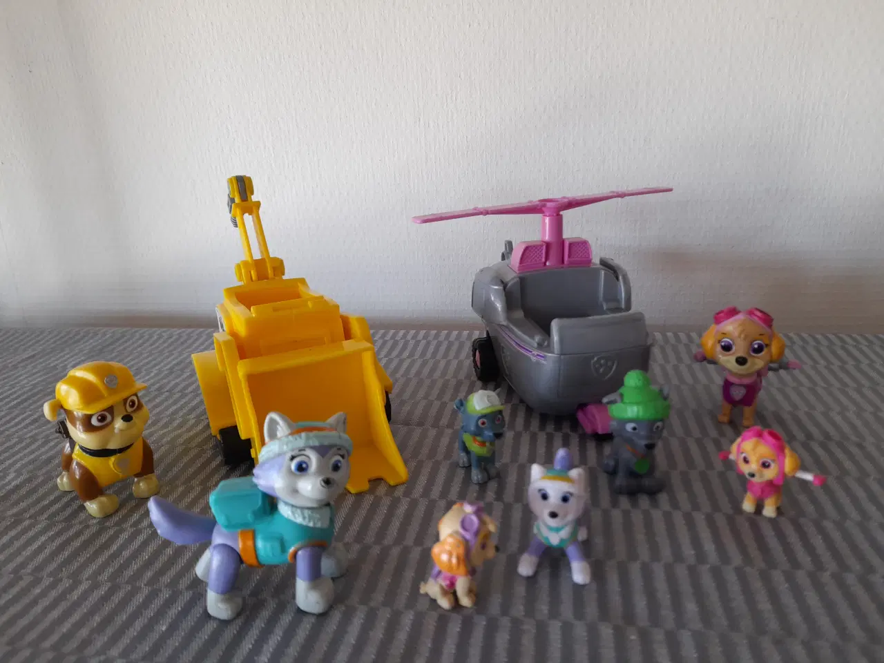 Billede 5 - Paw Patrol figurer og køretøjer