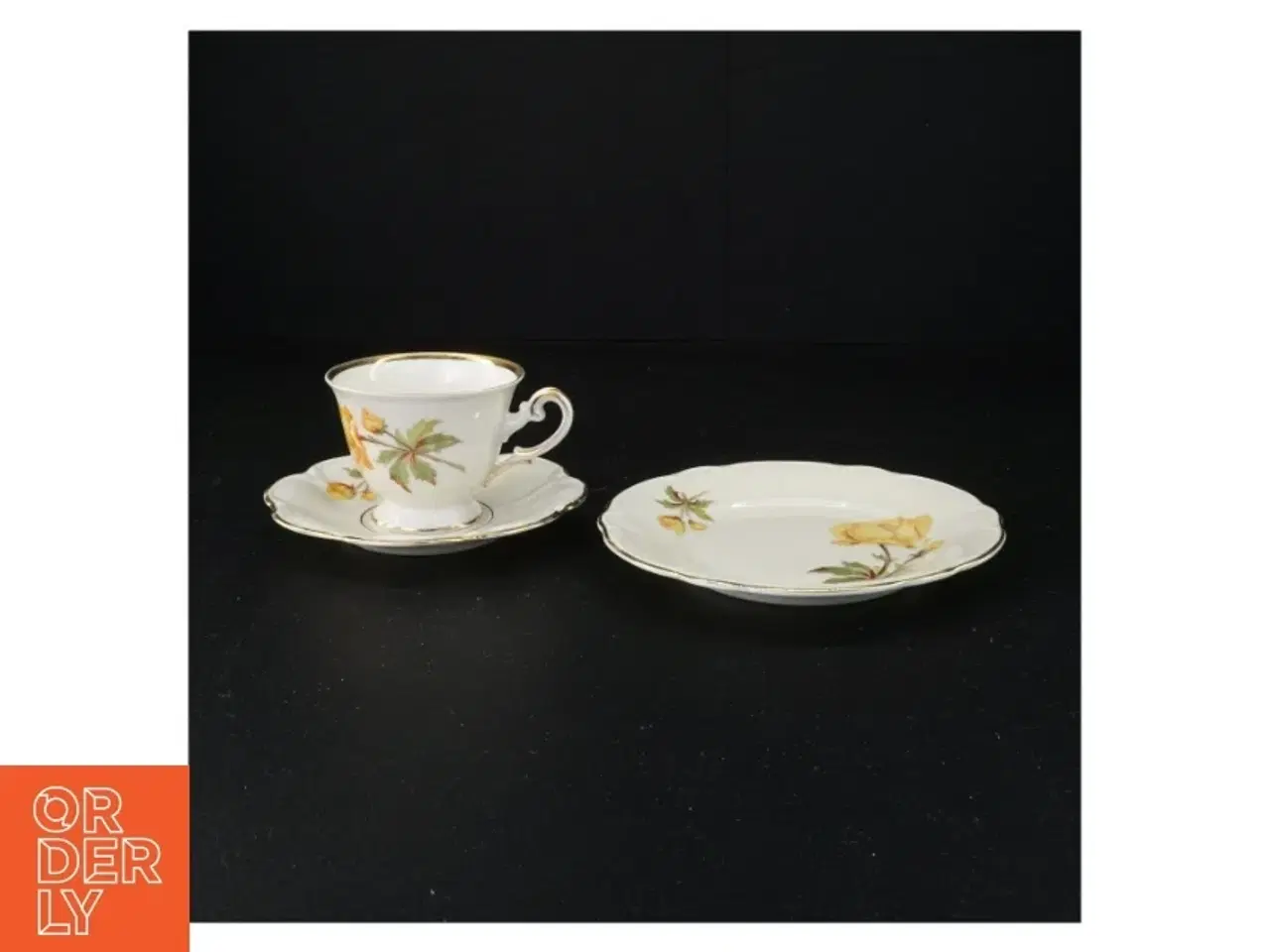 Billede 1 - Porcelænskopper med underkopper fra Antoinette (str. 16 x 9 cm)