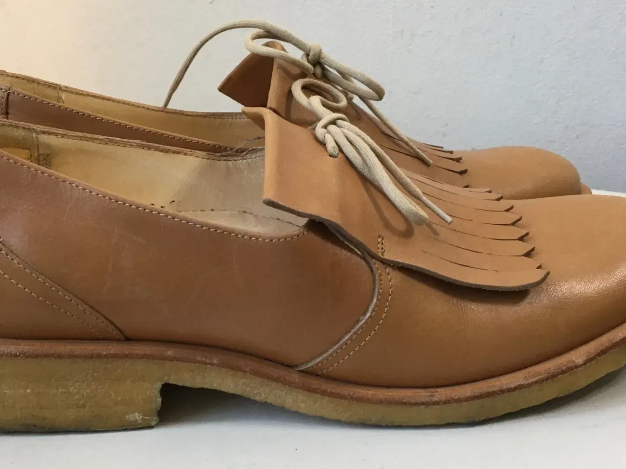 Billede 4 - Angulus, snøresko, str 39