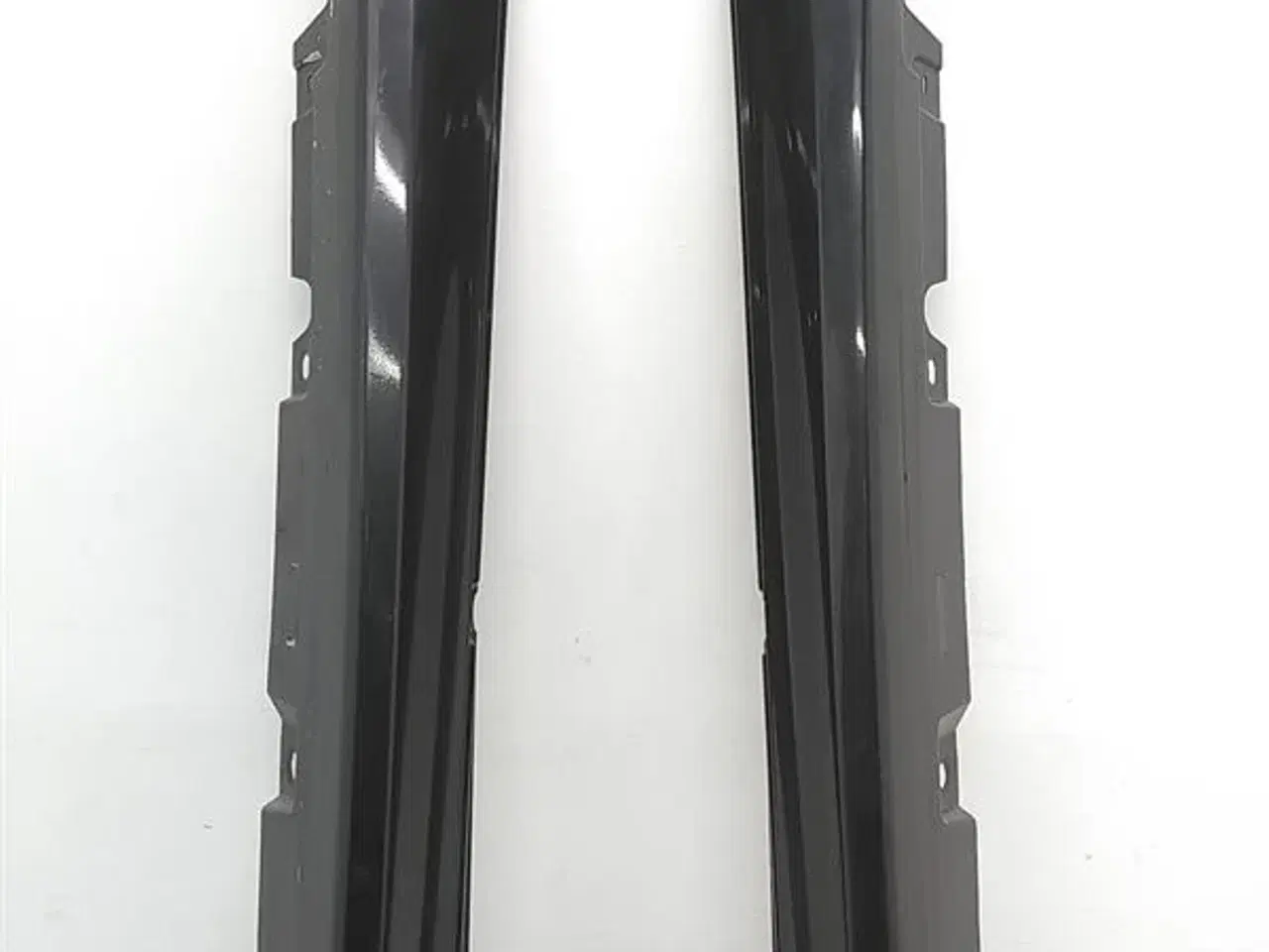 Billede 4 - Sideskørt sæt 2stk B90 sophisto-grau Brillanteffekt metallic K24254 F10 F11